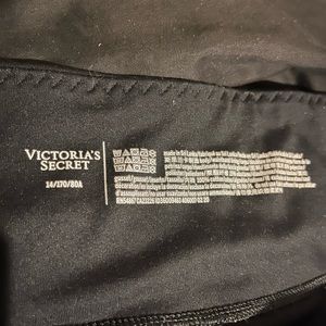Victoria secret black knockout leggings size 14